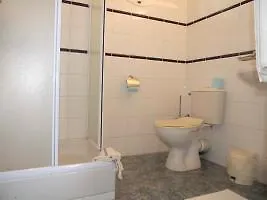 2* Hotel Madi Creoles